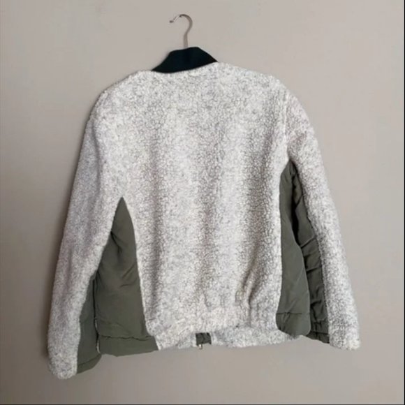 Free People - Rivington Olive Green and Ivory Sherpa Jacket Small S - Picture 5 of 11